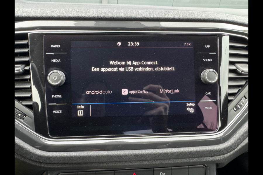 Volkswagen T-Roc 1.5 TSI Automaat Sport * Virtual Cockpit * Carplay * Full Led * Adaptieve Cruise *