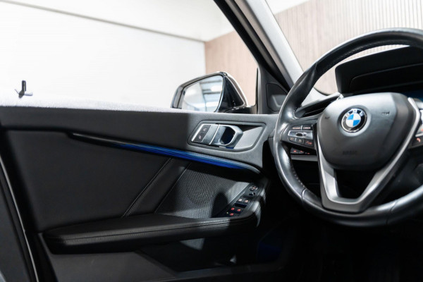 BMW 1-serie 116d Corporate Executive LED AUT NAVI