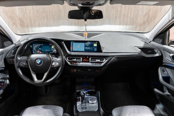 BMW 1-serie 116d Corporate Executive LED AUT NAVI