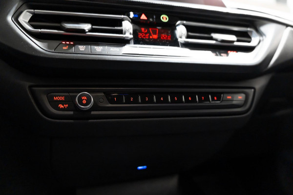 BMW 1-serie 116d Corporate Executive LED AUT NAVI
