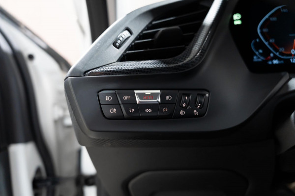 BMW 1-serie 116d Corporate Executive LED AUT NAVI