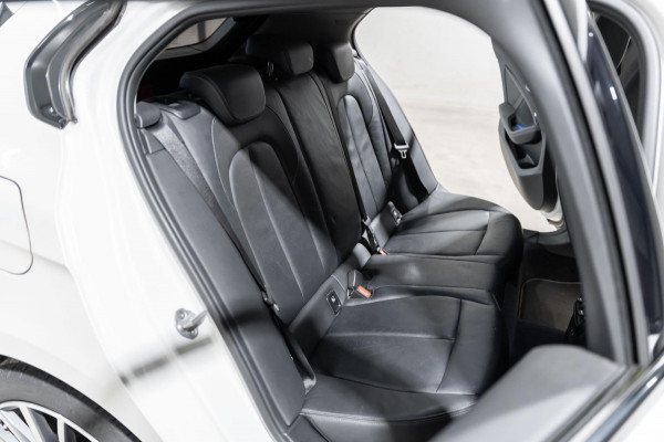 BMW 1-serie 116d Corporate Executive LED AUT NAVI