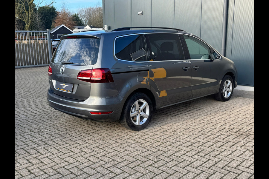 Volkswagen Sharan 1.4 TSI Automaat 7 Pers. * Carplay * Stoelverwarming * Cruise Control *