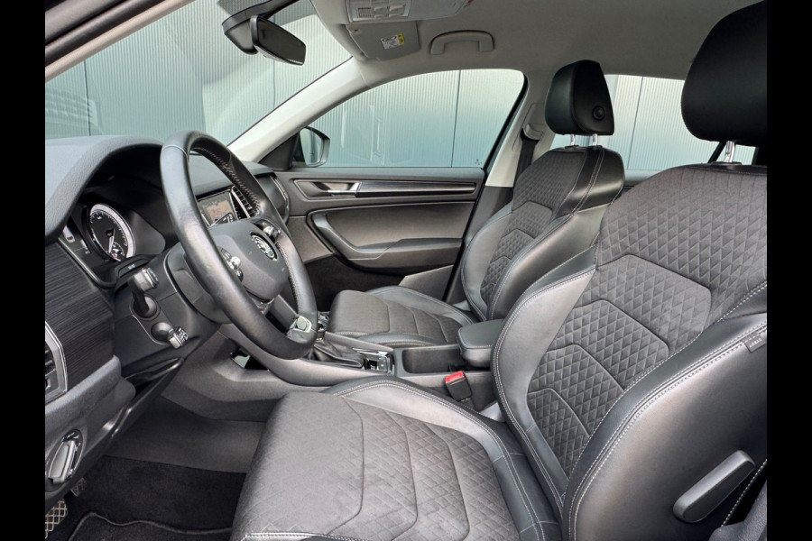 Škoda Kodiaq 1.5 TSI Automaat Business Edition 7 persoons * Trekhaak * Camera * Led * Navigatie *