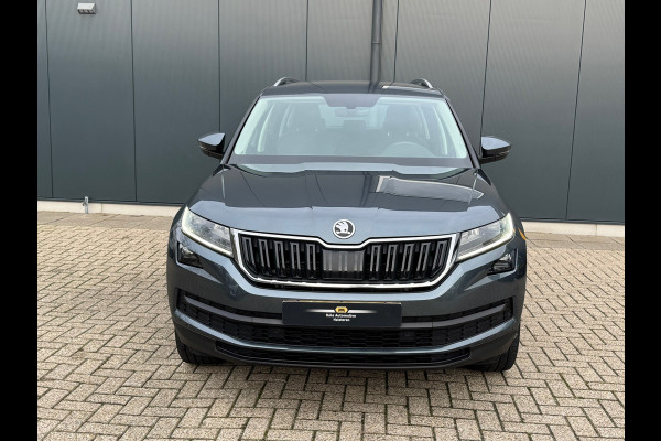Škoda Kodiaq 1.5 TSI Automaat Business Edition 7 persoons * Trekhaak * Camera * Led * Navigatie *