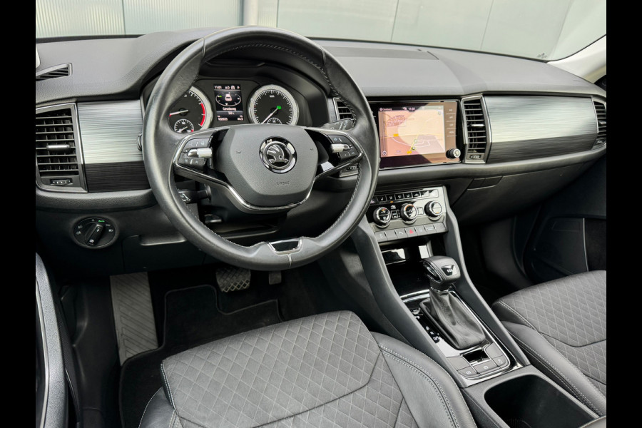 Škoda Kodiaq 1.5 TSI Automaat Business Edition 7 persoons * Trekhaak * Camera * Led * Navigatie *