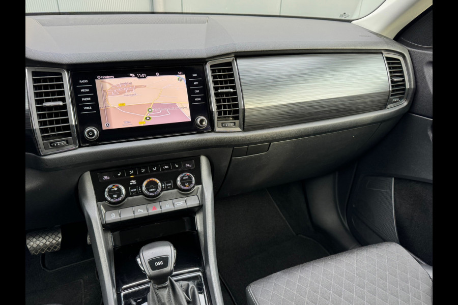 Škoda Kodiaq 1.5 TSI Automaat Business Edition 7 persoons * Trekhaak * Camera * Led * Navigatie *