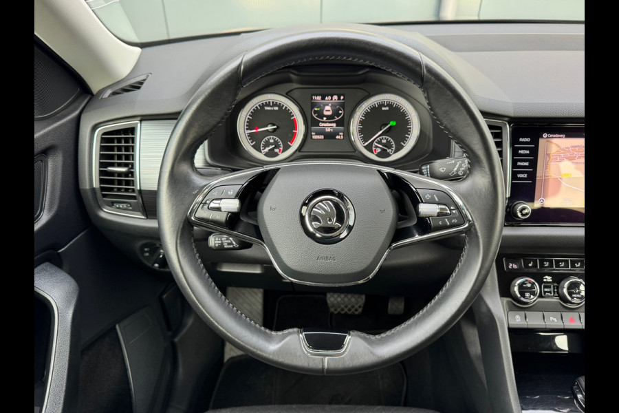Škoda Kodiaq 1.5 TSI Automaat Business Edition 7 persoons * Trekhaak * Camera * Led * Navigatie *