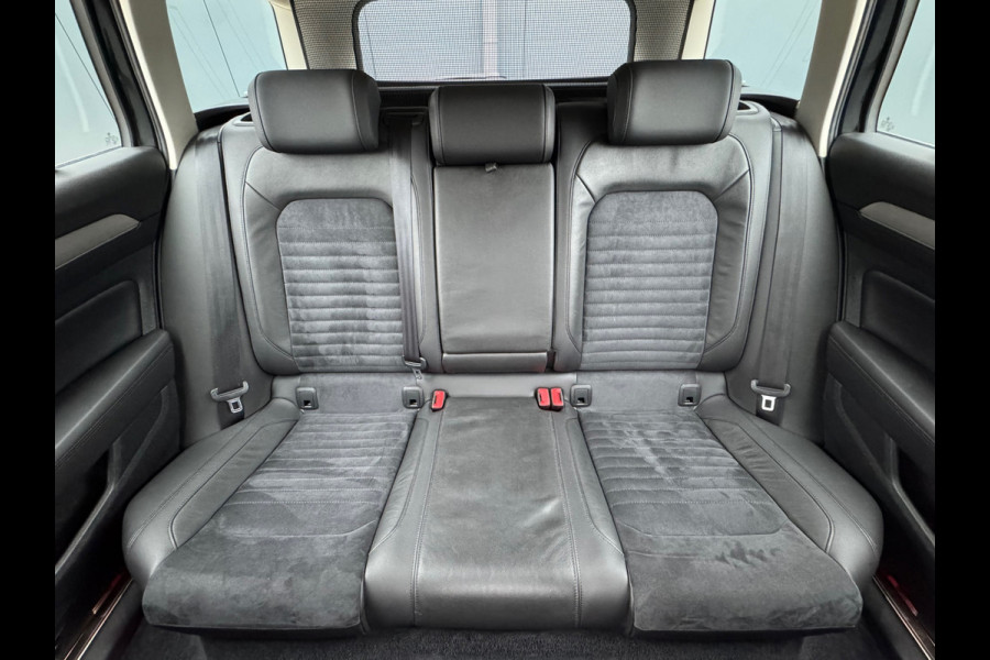 Volkswagen Passat Variant 1.4 TSI Automaat Highline * Trekhaak * Camera * Stoelverwarming * Adaptieve Cruise Control *