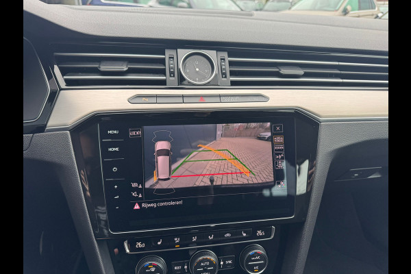 Volkswagen Passat Variant 1.4 TSI Automaat Highline * Trekhaak * Camera * Stoelverwarming * Adaptieve Cruise Control *