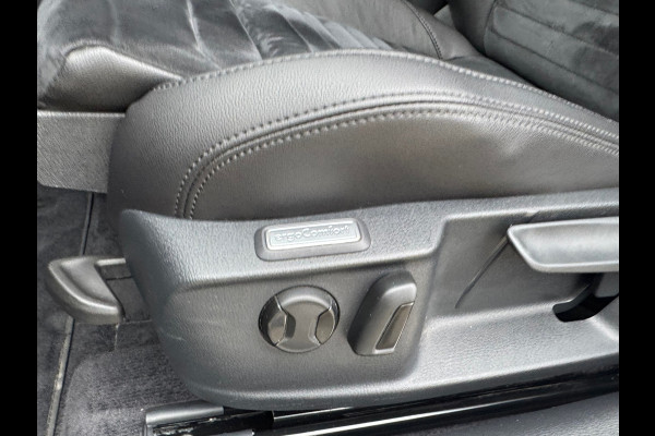 Volkswagen Passat Variant 1.4 TSI Automaat Highline * Trekhaak * Camera * Stoelverwarming * Adaptieve Cruise Control *