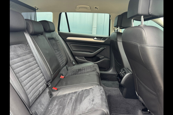 Volkswagen Passat Variant 1.4 TSI Automaat Highline * Trekhaak * Camera * Stoelverwarming * Adaptieve Cruise Control *