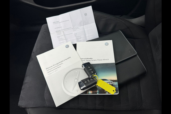 Volkswagen Passat Variant 1.4 TSI Automaat Highline * Trekhaak * Camera * Stoelverwarming * Adaptieve Cruise Control *