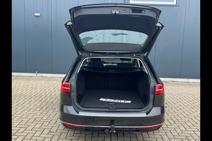 Volkswagen Passat Variant 1.4 TSI Automaat Highline * Trekhaak * Camera * Stoelverwarming * Adaptieve Cruise Control *