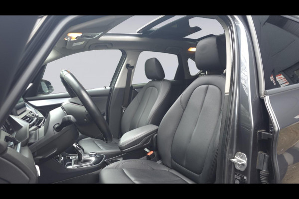 BMW 2 Serie Active Tourer 218i Executive | Panorama | Navigatie | Leder | Cruise