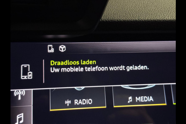 Audi A3 Sportback 35 TFSI 3X S-LINE | PANO | VIRTUAL | SFEERVERL. | KEYLESS