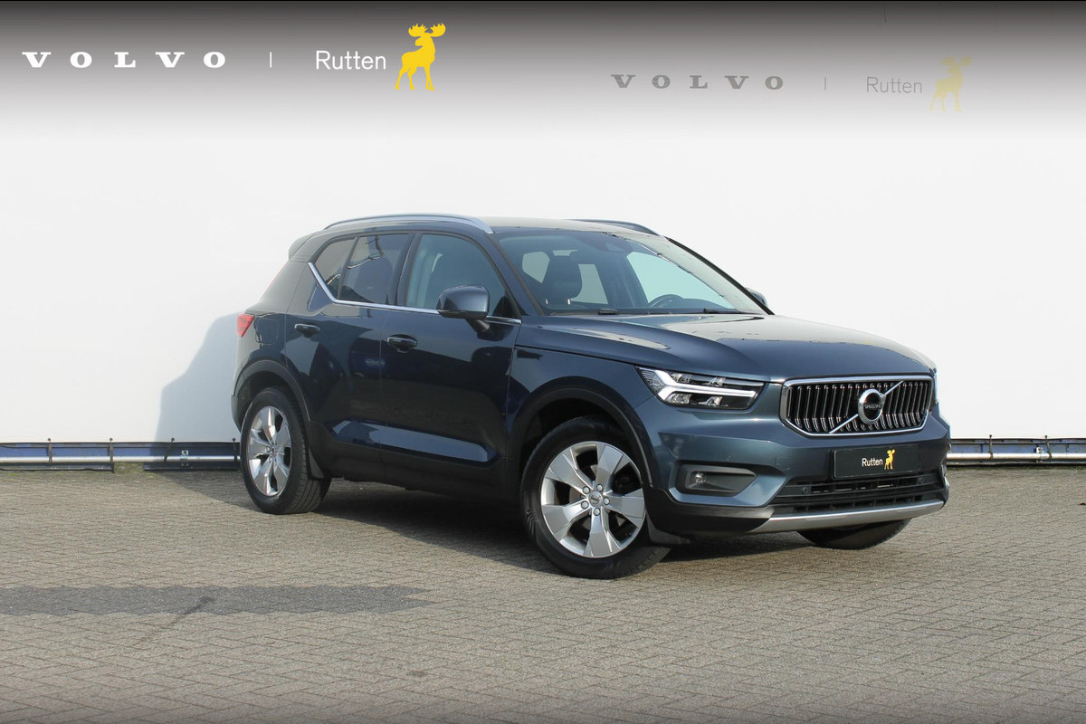 Volvo XC40 T3 163PK Inscription Navigatie / Semi elektrisch wegklapbare trekhaak / Lederen bekleding / Verwarmbare voorstoelen / Lichtmetalen velgen