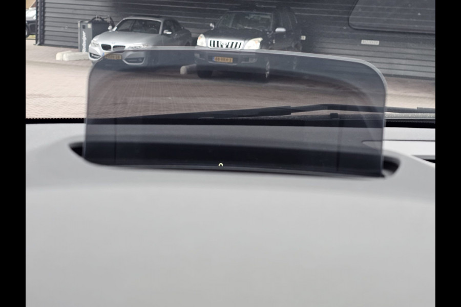 BMW 2 Serie Gran Tourer 218i Business Edition | Automaat | LED | Trekhaak | Stoelverwarming | PDC | Elek. achterklep | HUD | Navi |