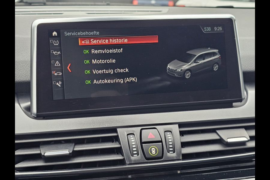 BMW 2 Serie Gran Tourer 218i Business Edition | Automaat | LED | Trekhaak | Stoelverwarming | PDC | Elek. achterklep | HUD | Navi |