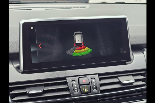 BMW 2 Serie Gran Tourer 218i Business Edition | Automaat | LED | Trekhaak | Stoelverwarming | PDC | Elek. achterklep | HUD | Navi |