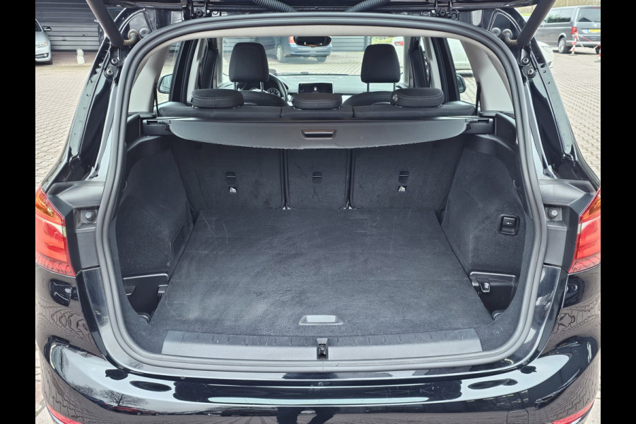 BMW 2 Serie Gran Tourer 218i Business Edition | Automaat | LED | Trekhaak | Stoelverwarming | PDC | Elek. achterklep | HUD | Navi |