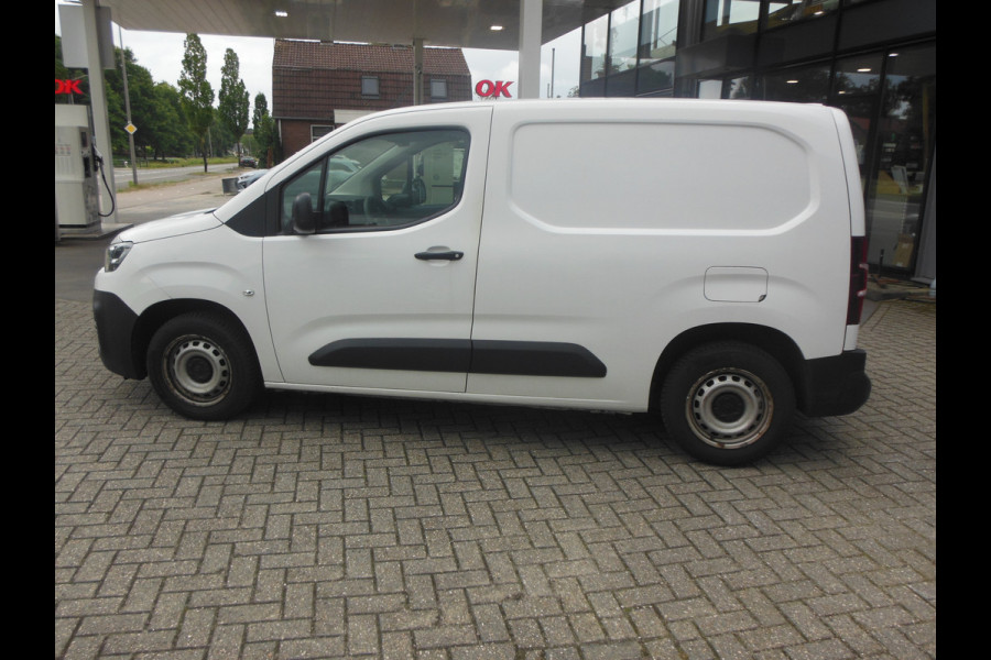 Citroën Berlingo 1.5 BlueHDI Control Exl. b.t.w. Staat in Hoogeveen