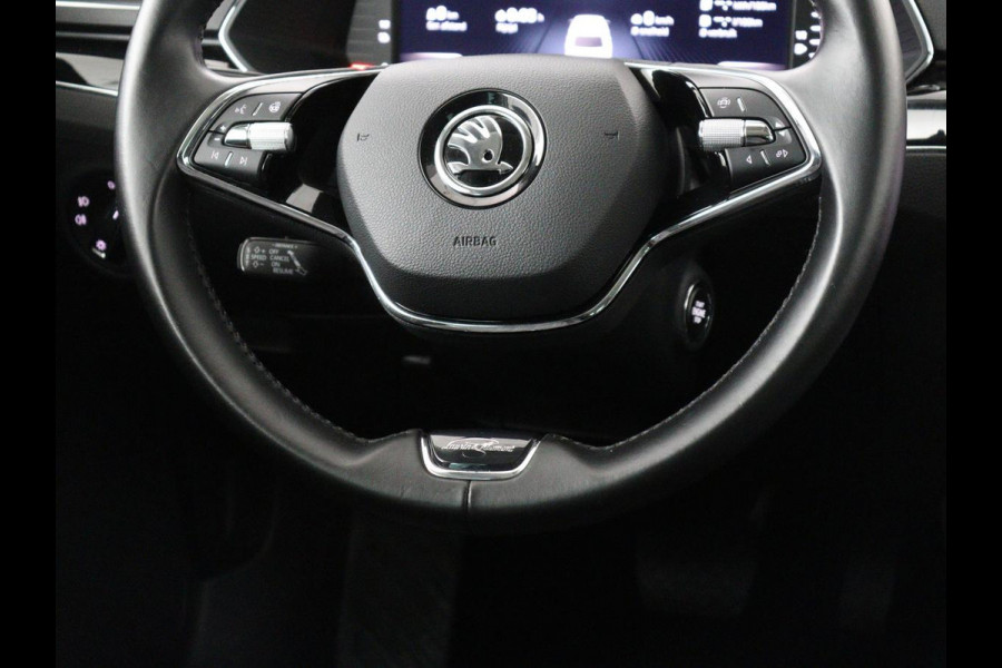 Škoda Superb 1.4 TSI iV Laurin & Klement | Panoramadak | Stoelventilatie | Leder | Trekhaak | Canton Sound | Virtual Cockpit | Navigatie | Memory | Achterbankverwarming | Full LED | Keyless | Carplay | PHEV