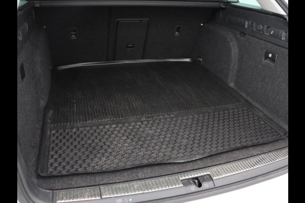 Škoda Superb 1.4 TSI iV Laurin & Klement | Panoramadak | Stoelventilatie | Leder | Trekhaak | Canton Sound | Virtual Cockpit | Navigatie | Memory | Achterbankverwarming | Full LED | Keyless | Carplay | PHEV