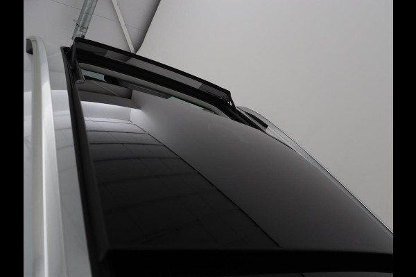 Škoda Superb 1.4 TSI iV Laurin & Klement | Panoramadak | Stoelventilatie | Leder | Trekhaak | Canton Sound | Virtual Cockpit | Navigatie | Memory | Achterbankverwarming | Full LED | Keyless | Carplay | PHEV