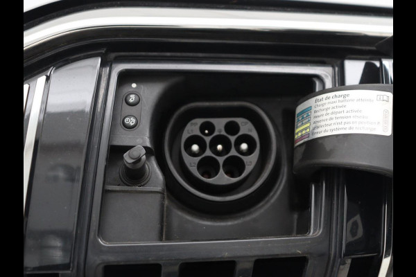 Škoda Superb 1.4 TSI iV Laurin & Klement | Panoramadak | Stoelventilatie | Leder | Trekhaak | Canton Sound | Virtual Cockpit | Navigatie | Memory | Achterbankverwarming | Full LED | Keyless | Carplay | PHEV