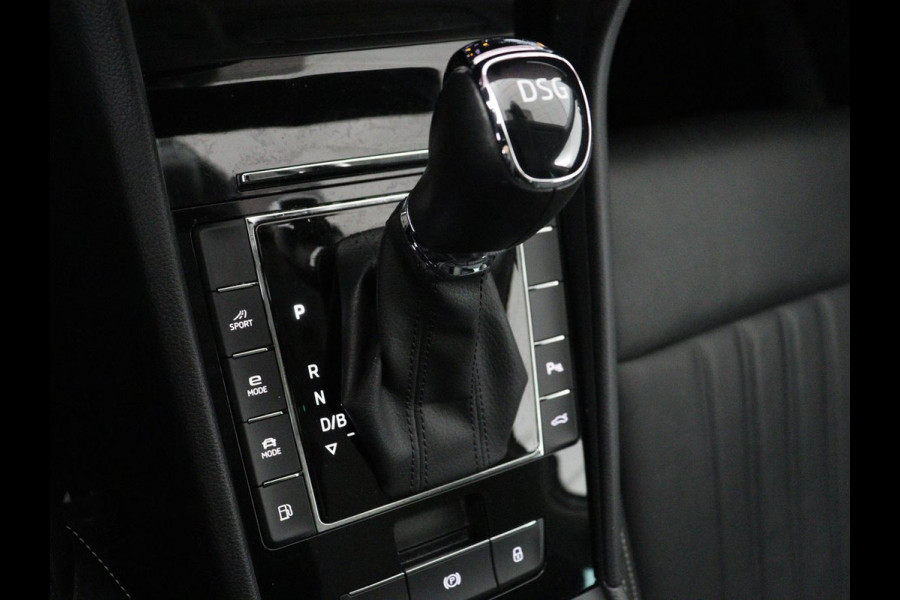 Škoda Superb 1.4 TSI iV Laurin & Klement | Panoramadak | Stoelventilatie | Leder | Trekhaak | Canton Sound | Virtual Cockpit | Navigatie | Memory | Achterbankverwarming | Full LED | Keyless | Carplay | PHEV