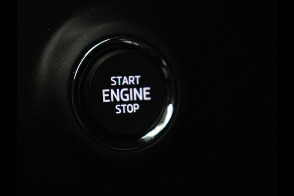 Škoda Superb 1.4 TSI iV Laurin & Klement | Panoramadak | Stoelventilatie | Leder | Trekhaak | Canton Sound | Virtual Cockpit | Navigatie | Memory | Achterbankverwarming | Full LED | Keyless | Carplay | PHEV