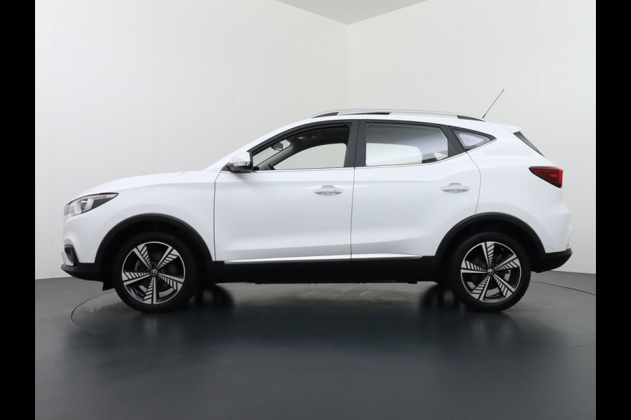 MG ZS AUT. EV Leder Pano-dak Adaptive-Cruise Apple Carplay Android Luxury Navi Camera Airco DAB+ EV45kWh Connected-Services Elec.Stoel+Verwarmd Keyless Lane/Speed Assist Bluetooth Led ESP BAS ASR Botswaarsch.Systeem Bordherkenning Lmv Pdc 3 fase laden