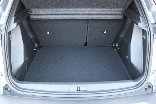 Peugeot 2008 1.2 Hybrid 145PK AUTOMAAT ALLURE | NIEUWE AUTO! | CAMERA VOOR + ACHTER | KEYLESS ENTRY/START | PARKEERSENSOREN VOOR + ACHTER | DODEHOEK DETECTIE | 17" LICHTMETALEN VELGEN | ADAPTIVE CRUISE CONTROL | CLIMATE CONTROL | STOEL VERWARMING | DRAADLOZE APPLE CARPLAY/ANDROID AUTO |