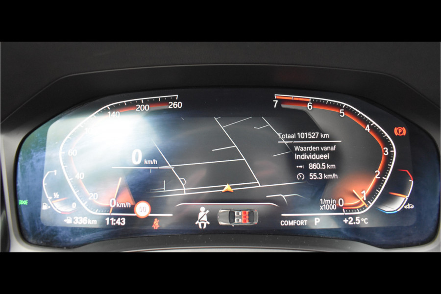 BMW 3-serie 320i High Executive / Carplay / Keyless / Navi / Parkeersensoren v+a / Stoelverwarming / 17'' LM