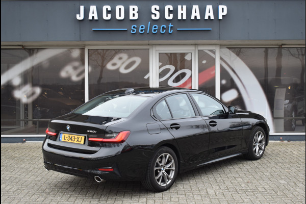 BMW 3-serie 320i High Executive / Carplay / Keyless / Navi / Parkeersensoren v+a / Stoelverwarming / 17'' LM