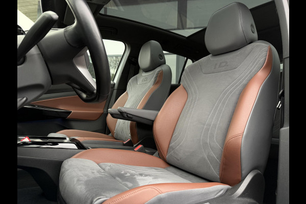 Volkswagen ID.4 Aut. First Max 77 kWh | SoH 91% | Warmtepomp | Trekhaak | Panorama | IQ- Light | 360 Camera |