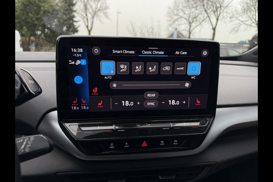 Volkswagen ID.4 Aut. First Max 77 kWh | SoH 91% | Warmtepomp | Trekhaak | Panorama | IQ- Light | 360 Camera |