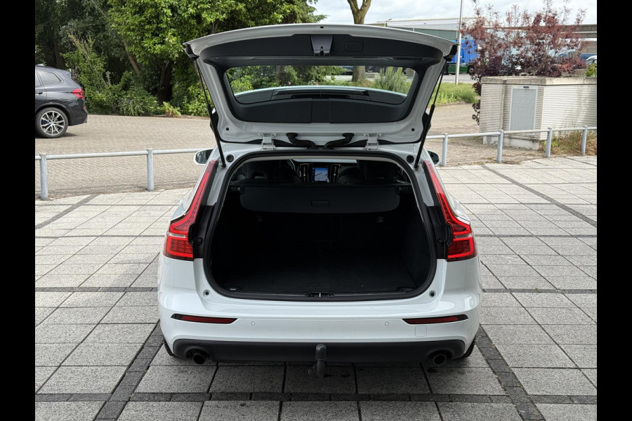 Volvo V60 2.0 B3 Aut. 163pk MHEV Momentum | Trekhaak | Navi | LED | Camera |  LMV |