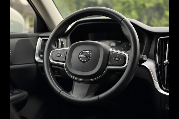 Volvo V60 2.0 B3 Aut. 163pk MHEV Momentum | Trekhaak | Navi | LED | Camera |  LMV |