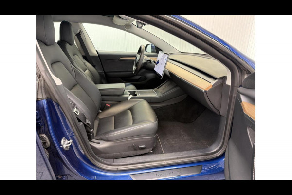 Tesla Model 3 Aut. Long Range Dual Motor AWD | Autopilot | Panorama | Leder |