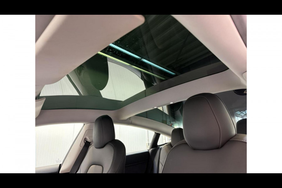Tesla Model 3 Aut. Long Range Dual Motor AWD | Autopilot | Panorama | Leder |