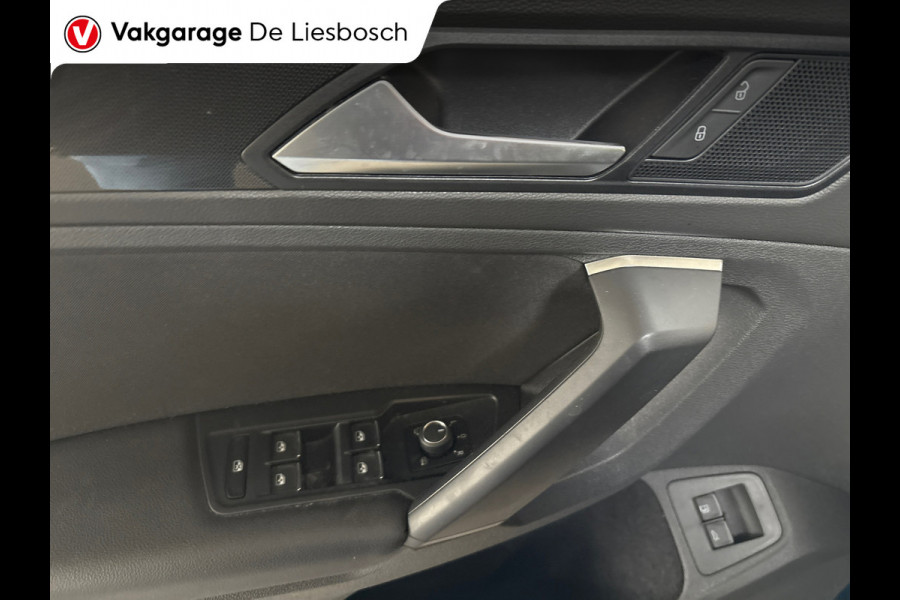 Volkswagen Tiguan 1.4 TSI eHybrid,Business+,navi,camera,apple carplay,stoelverw.IQ light