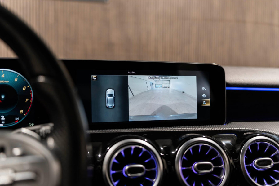 Mercedes-Benz A-Klasse 200 AMG PANO LED CAMERA