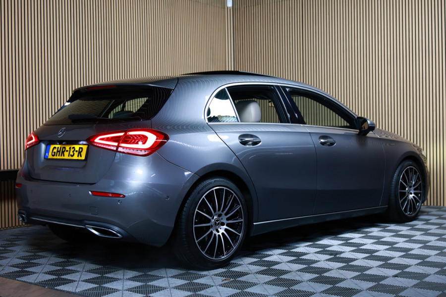 Mercedes-Benz A-Klasse 200 Business Solution AMG PANO MEMORY LANE PDC '18