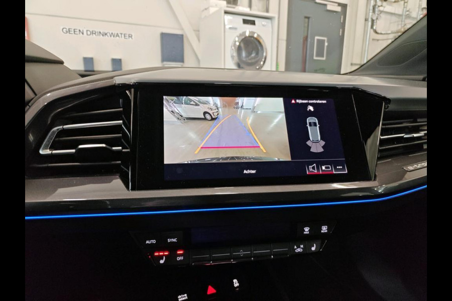 Audi Q4 e-tron Aut. 40 S-Line Competition 77 kWh | Navi | Camera | Stoel Verwarming |