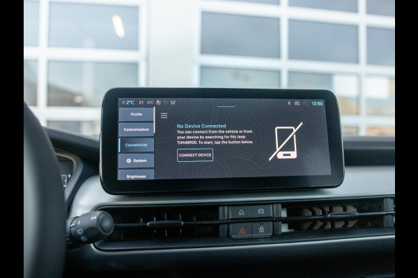 Jeep Avenger Summit 54 kWh | Uit voorraad leverbaar | Schuif/Kanteldak | Winter Pack | Infotainment&Convenience Pack | Warmtepomp