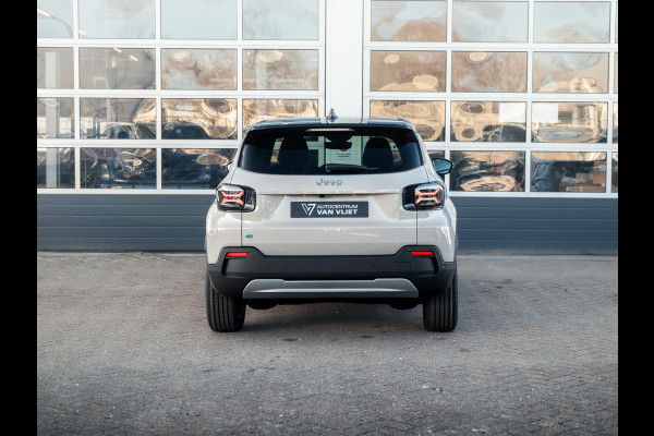 Jeep Avenger Summit 54 kWh | Uit voorraad leverbaar | Schuif/Kanteldak | Winter Pack | Infotainment&Convenience Pack | Warmtepomp