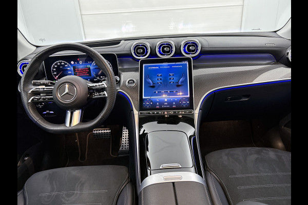 Mercedes-Benz GLC 300 e 4MATIC AMG Plug-In Hybride | 360  graden Camera | Memory seats | Schuifkanteldak | Sfeerverlichting | Chroompakket | Keyless entry Inclusief 24 maanden MB Certified garantie voor Europa.