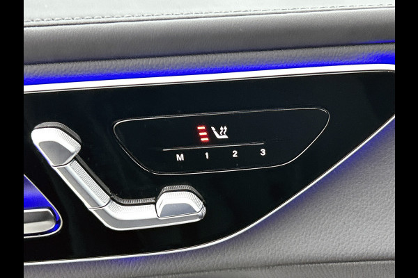 Mercedes-Benz GLC 300 e 4MATIC AMG Plug-In Hybride | 360  graden Camera | Memory seats | Schuifkanteldak | Sfeerverlichting | Chroompakket | Keyless entry Inclusief 24 maanden MB Certified garantie voor Europa.